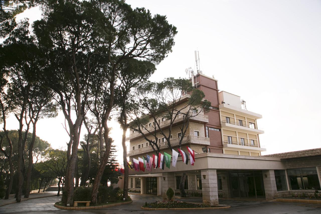 Bzommar Palace Hotel Harisa Eksteriør billede